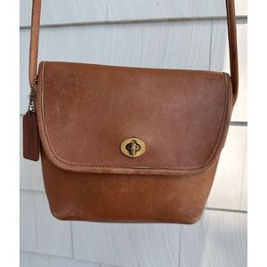 COACH Vintage 1994 Tan Quincey Leather Crossbody Bag Model Number 9919